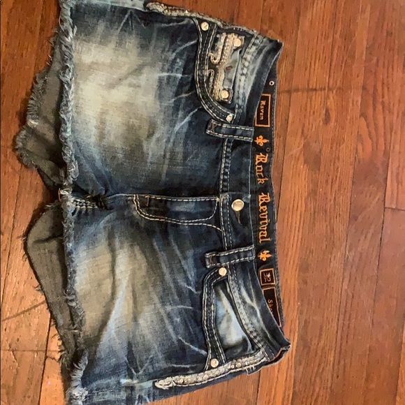 Rock Revival Shorts - Picture 2 of 2